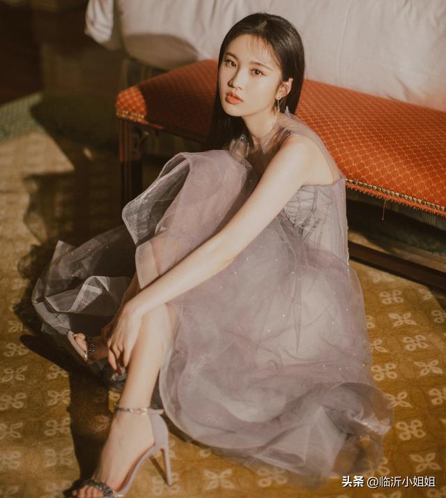 张慧雯，极具灵动气息的温柔美少女，清新靓丽的容颜，让人爱慕