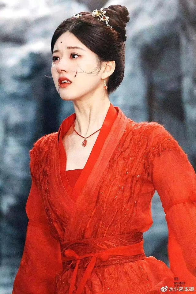 中国十大90后娱乐圈女顶流，十大美女排行榜