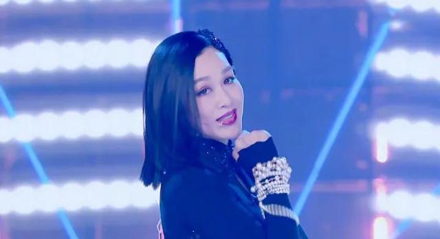 性感女神有很多，她是很高级的那种