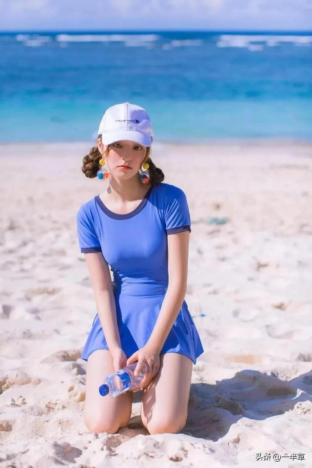 沙滩美女的诱惑