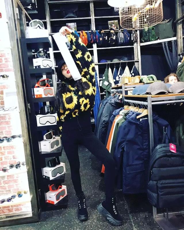 金泫雅｜因为谈恋爱被炒鱿鱼的南韩第一带货女王回来了