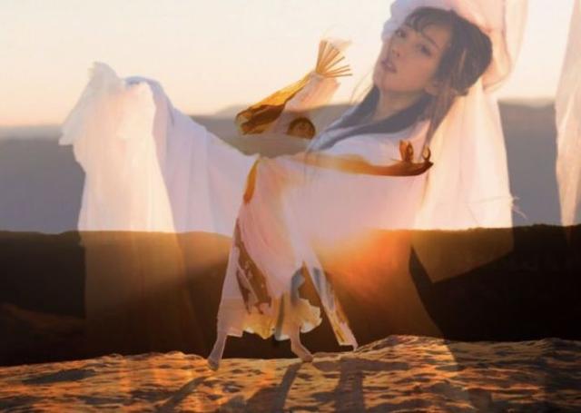 90后中国姑娘，在澳洲街头搞“事情”，竟然美哭外媒、惊动CCTV