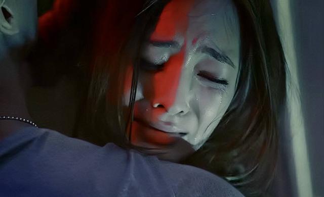 TVB小花新剧牺牲大！遭五花大绑太重口味，脚踏两只船遭雪藏半年