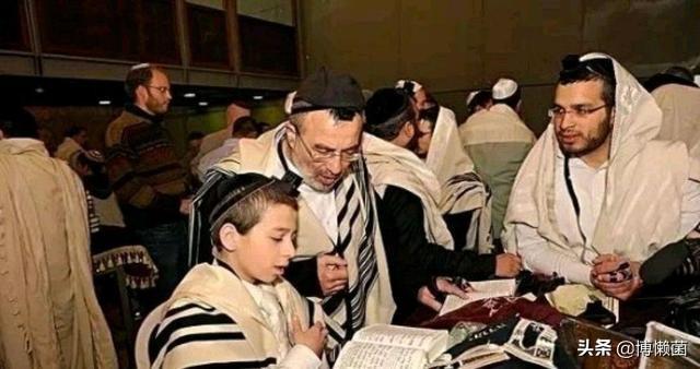 残忍野蛮的非洲割礼，伤害了1亿女性，在别的国家却受到人们欢迎