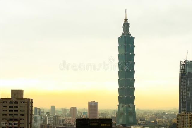 寻找大陆亲人17年的台湾女孩：46岁到北京，亲人痛哭：我也在找你