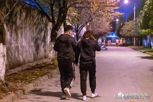 夜色撩人，怎得一个“好”字了得