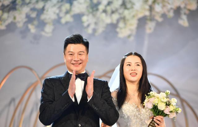 女演员殷桃:前夫是贪官,前男友是黑老大,她的眼光怎么这么独到