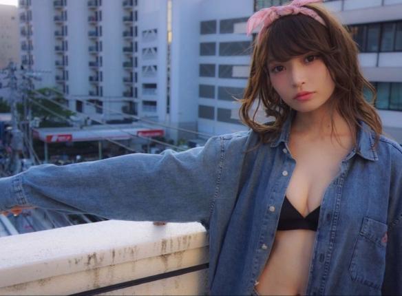 举手投足尽是风情！G杯樱花妹“似鸟沙也加”美照赏