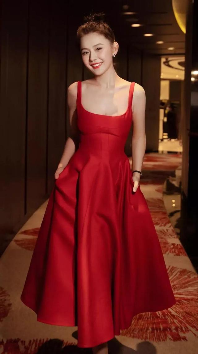 北京盛产美人,9位帝都女星,个个肤白貌美气质佳,各有各的韵味