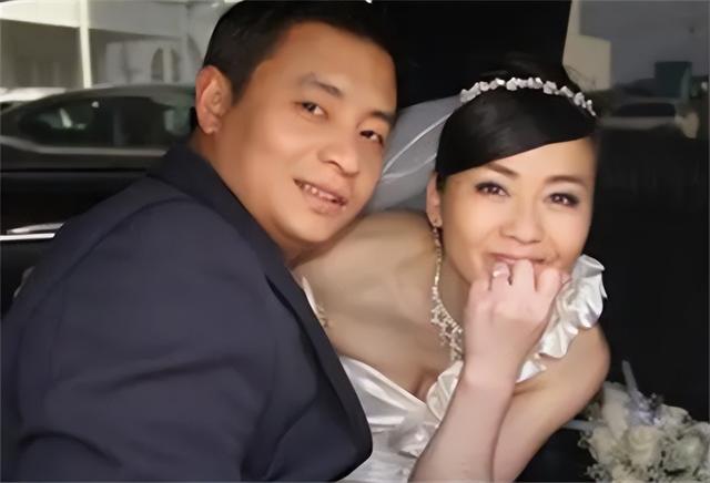 她曾被前夫一巴掌打跑!二婚嫁给体操世界冠军,如今婚姻幸福甜蜜