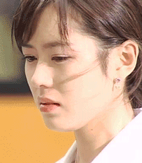 碰瓷刘亦菲还全网好评，姐这张脸真是集天地精华了吧