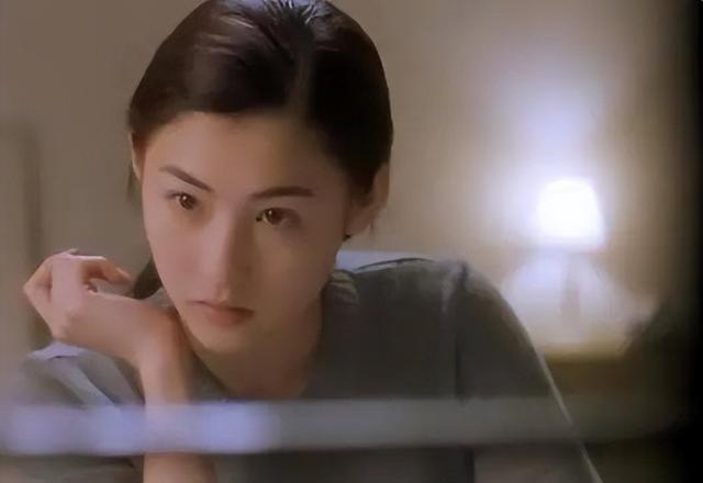 那些惊艳了时光的10位香港女神,各有各的美都是纯天然