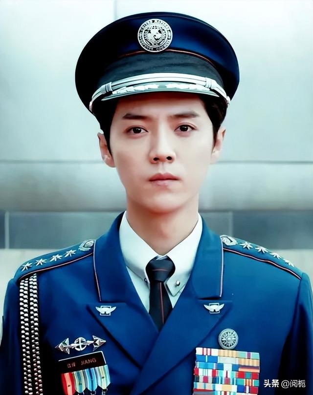 气质不够硬就别再尬演军人了:这8位明星演军人,看着让人真难受