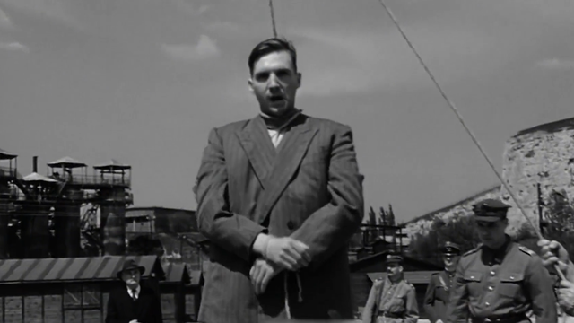 《辛德勒的名单》你不知道的细节！红衣小女孩代表的意义是什么？