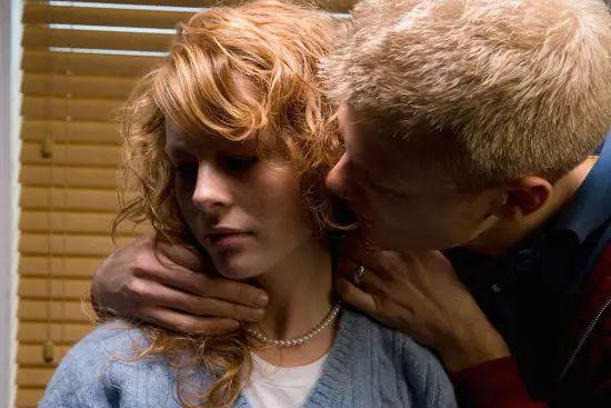 女人吻过男人这3个地方，才算得上真爱