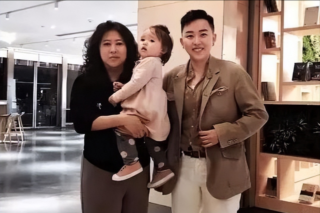 叶海洋不嫁男人直接要小孩,买精生两姑娘,都是四国混血