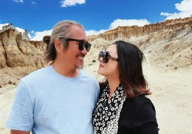 王茜华 电视剧里的农村大婶变身诚实的摩登女郎