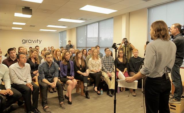 美最有良心老板翻车！自砍百万年薪补贴员工，却PUA性侵多位女性