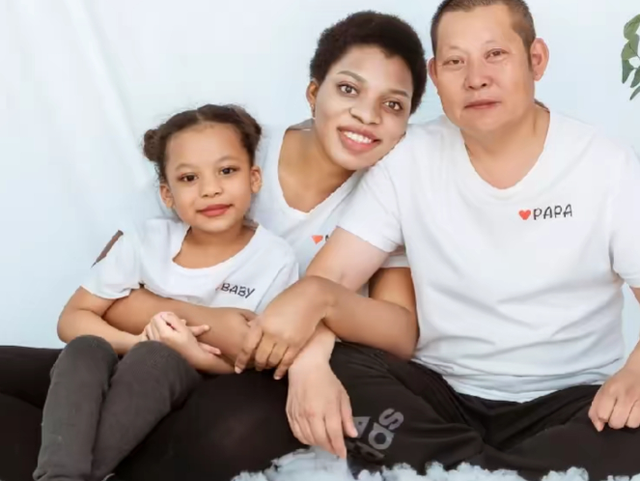 16年山东光棍迎娶22岁黑人美女，非洲美女：非他不嫁