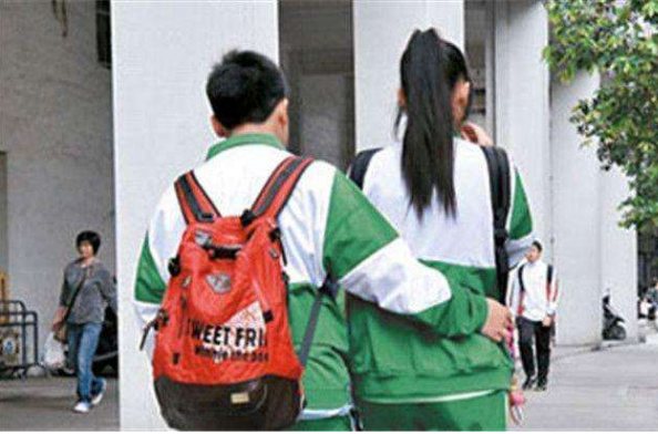 “不要脸,没你这个女儿!”15岁女孩偷尝禁果,爸爸得知破口大骂