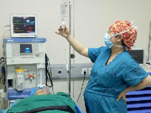 上不了普高,就去职高读卫校?那些卫校毕业的女学生,后来怎样了