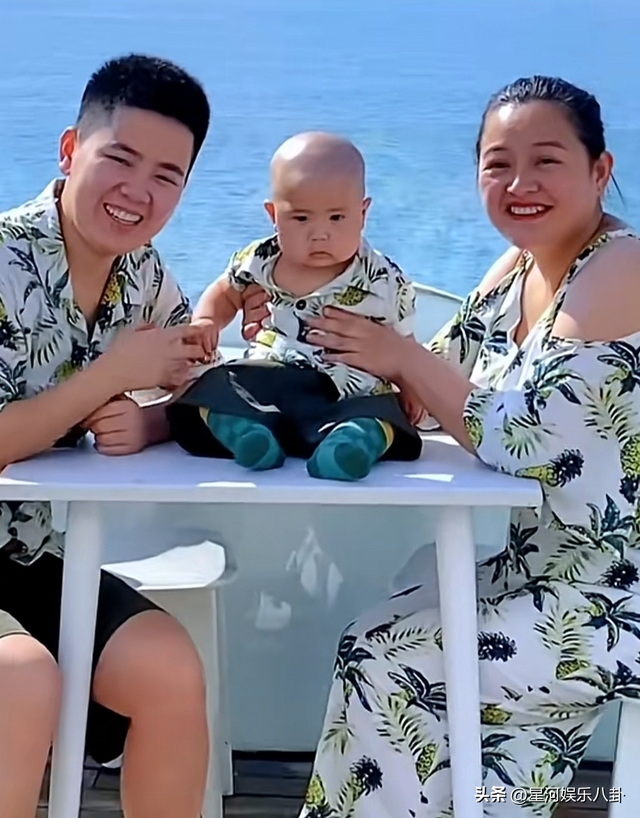 女同性恋晒娃引热议，两人相恋三年生混血宝宝，网友：孩子爸是谁