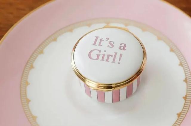 凯特、戴妃同款手镯，英国王室都爱的瓷器，情人节送礼大气有格调