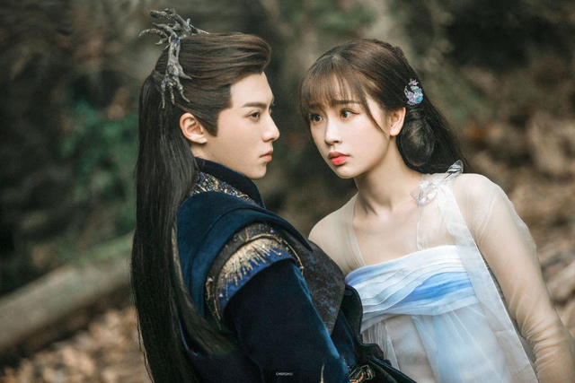 完美女神是假的，胯宽腿粗，溜肩没腰，生图揭露人间真实