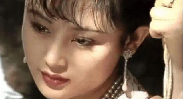 她是公认的国内第一美女,到底有多美,看了照片一目了然