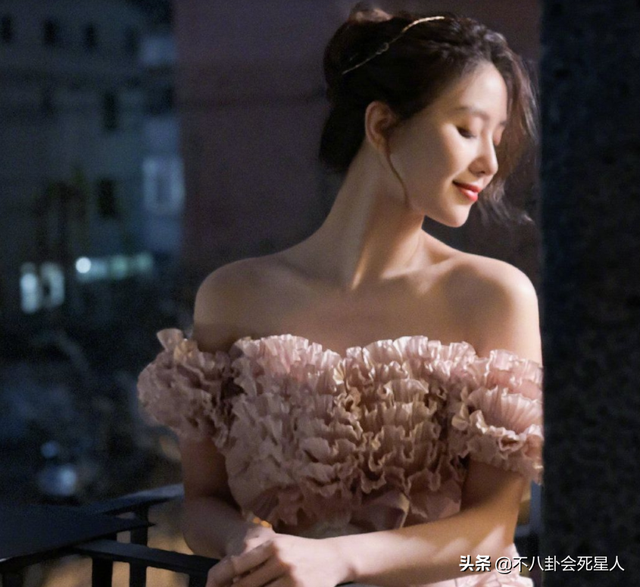 张雨绮的胸,戚薇的腿,景甜的臀,这些80后女星的身材,个个绝美