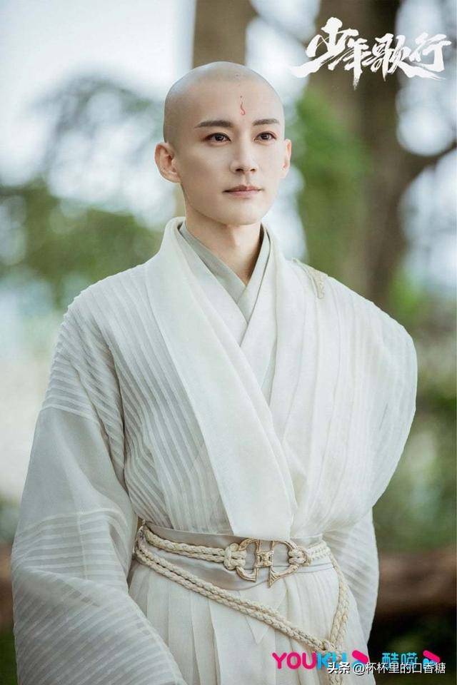 10位光头帅哥！刘学义被封最帅和尚，许凯、霍建华光头造型更帅