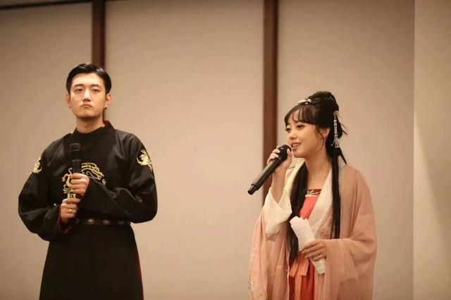 90后中国姑娘，在澳洲街头搞“事情”，竟然美哭外媒、惊动CCTV