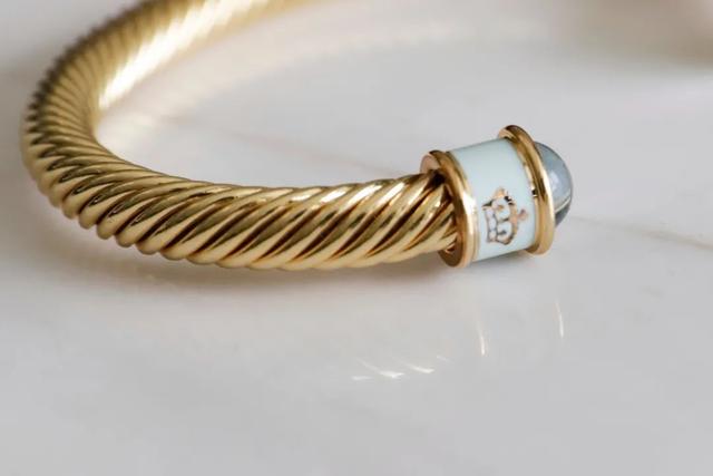 凯特、戴妃同款手镯，英国王室都爱的瓷器，情人节送礼大气有格调