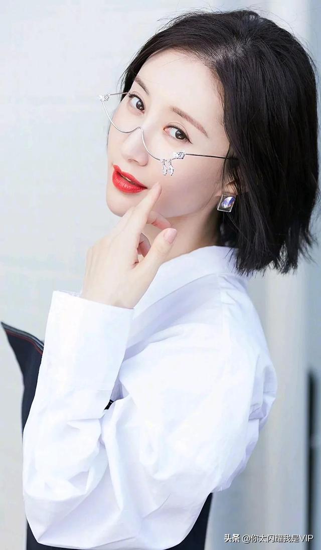 舒畅超高清图集：丰满性感，精致女人