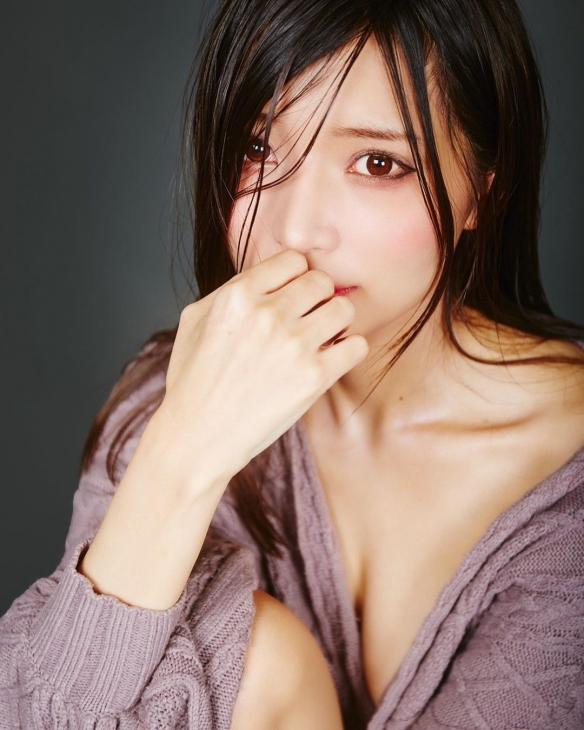 举手投足尽是风情！G杯樱花妹“似鸟沙也加”美照赏