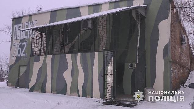 乌克兰美女欲参军被拒，和男友吵架跑靶场发泄，2枪精准射死教练