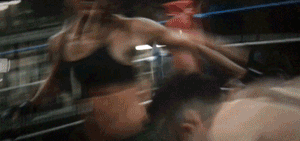 坎妹的劳拉一身绝技，技能太强，动图演示坎妹如何使用巴西柔术