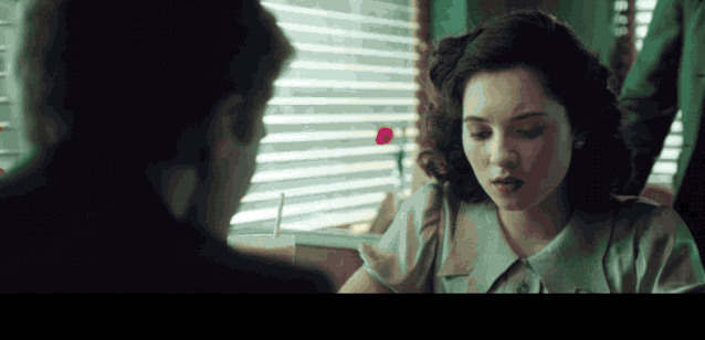 她拍过裸照，至死都想做「好女孩」