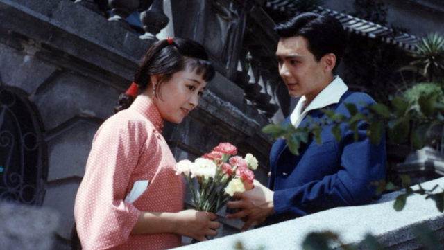 10位“一眼万年”女演员，个个美到窒息，有人靠一个角色吃一辈子