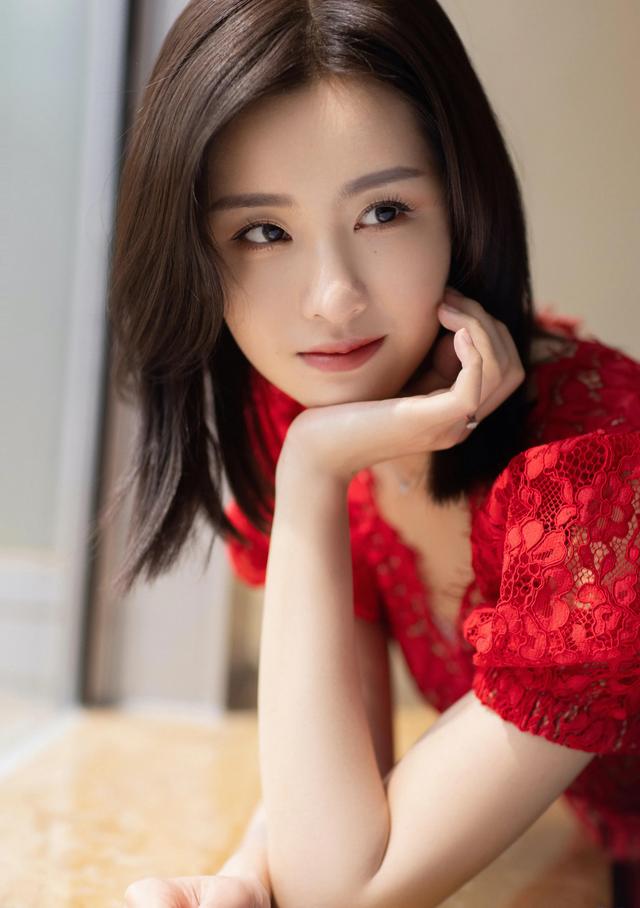 五位女星养眼美图欣赏,个个美若天仙,你最喜欢谁呢?