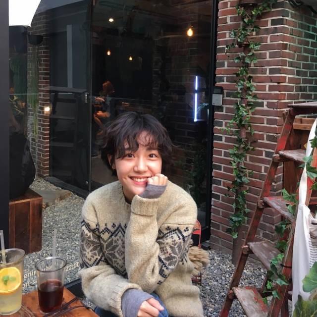 盘点ins上的高颜值美女｜多图解析，风格妆容气质一个也不放！