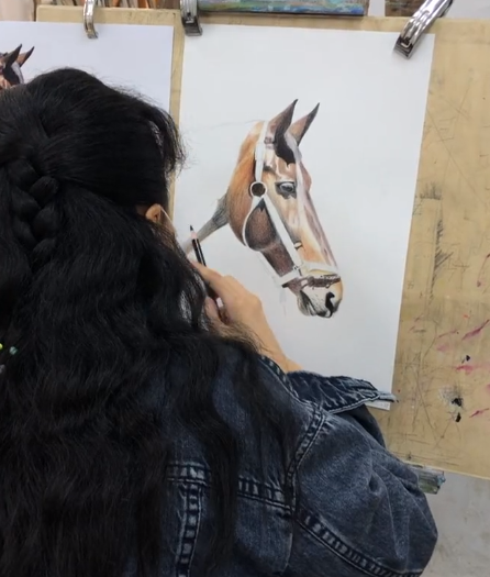 3D绘画牛人多厉害？画出真假难辨的“立体美女”，震惊500万网友