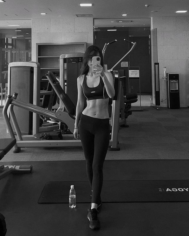 日本美胸女星减肥铲肉7秘诀!夏季练出性感腹肌一点也不难