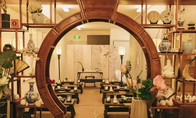 90后中国姑娘，在澳洲街头搞“事情”，竟然美哭外媒、惊动CCTV