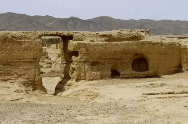 新疆挖掘出4000年前“睡美人”，皮肤吹弹可破，复原图惊艳四方