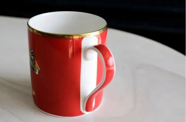 凯特、戴妃同款手镯，英国王室都爱的瓷器，情人节送礼大气有格调