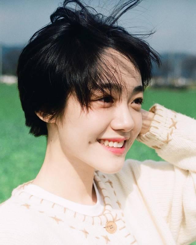 盘点ins上的高颜值美女｜多图解析，风格妆容气质一个也不放！