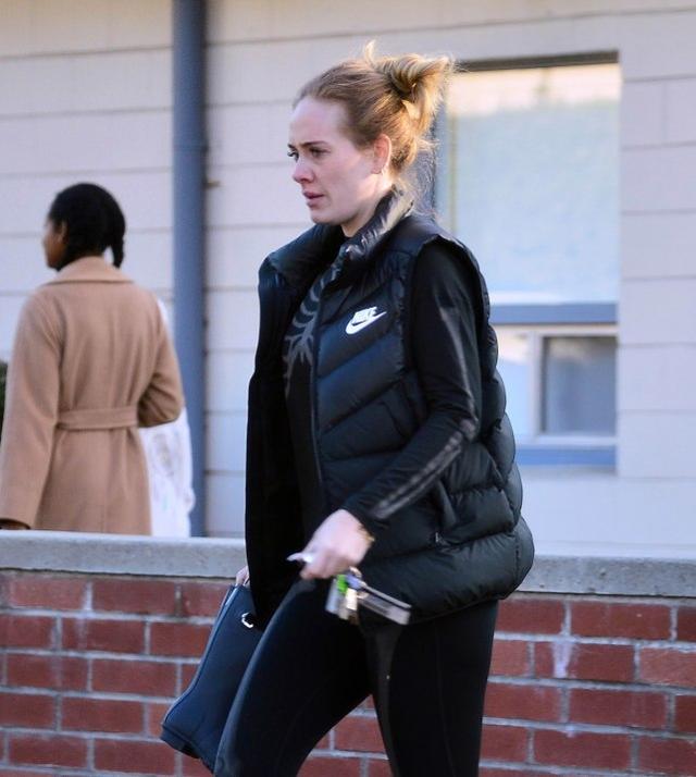 外国40岁女生减重180斤，分享比基尼照，却被嘲太老、腿像融化了