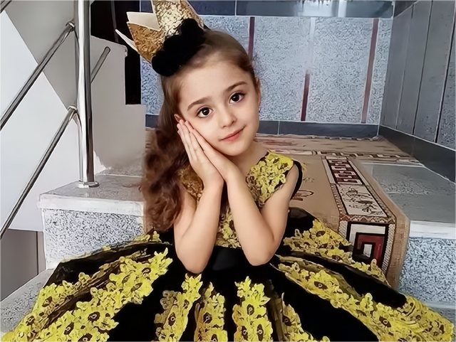 伊朗8岁女孩颜值“逆天”，父亲毅然辞职做保镖，安全了吗