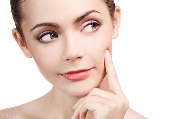 颧髎穴，脸上的穴位，治疗各种面部疾患，牙痛，脸部抽搐，歪嘴等